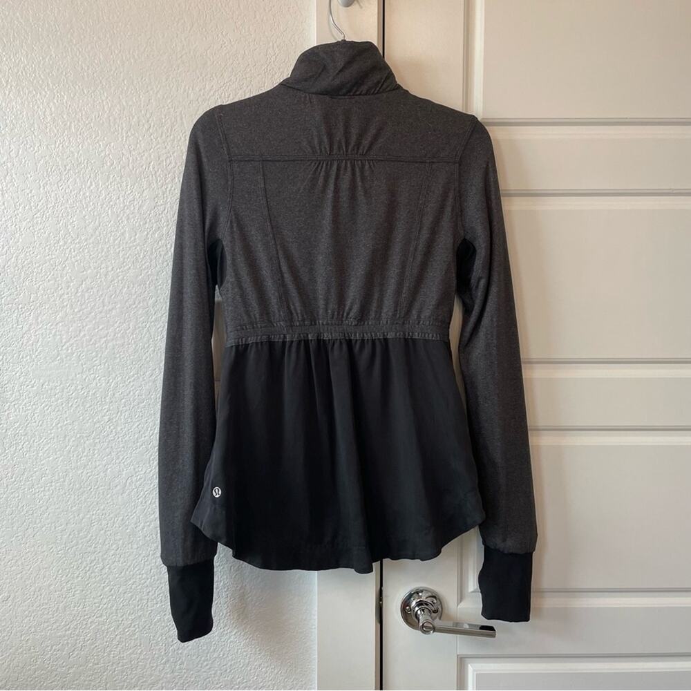 Lululemon Inner Peace Reversible Jacket - Picture 5 of 6